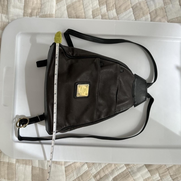 Rare vintage HCL Germany leather triangle backpack - Picture 2 of 7